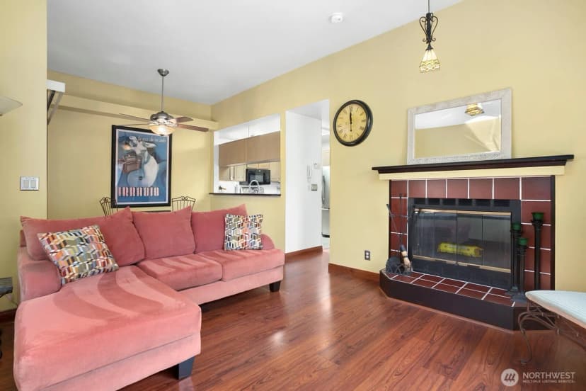 Property photo for 1617 Summit Avenue #42, Seattle photo 6