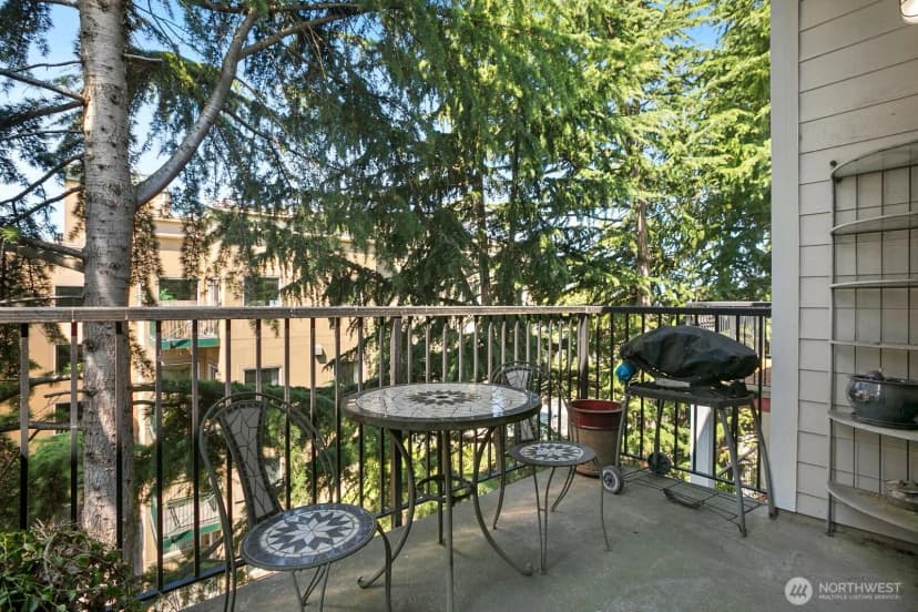 Property photo for 1617 Summit Avenue #42, Seattle photo 21
