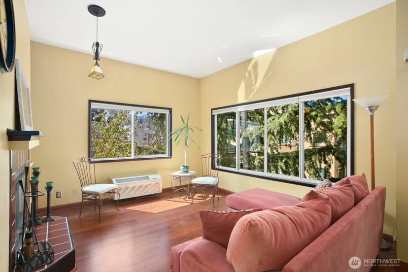 Property photo for 1617 Summit Avenue #42, Seattle photo 5