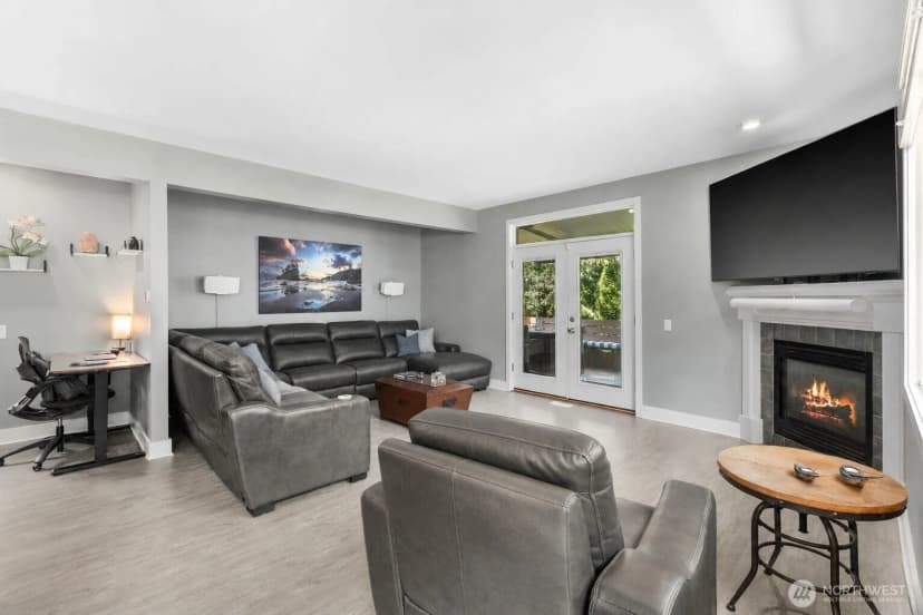 Property photo for 2858 Nw 90th Place, Seattle photo 5
