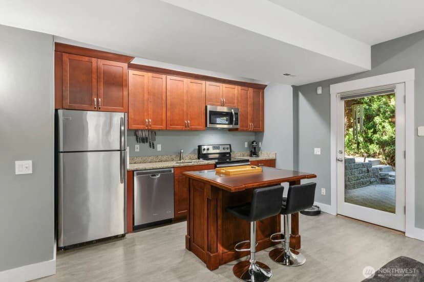 Property photo for 2858 Nw 90th Place, Seattle photo 32