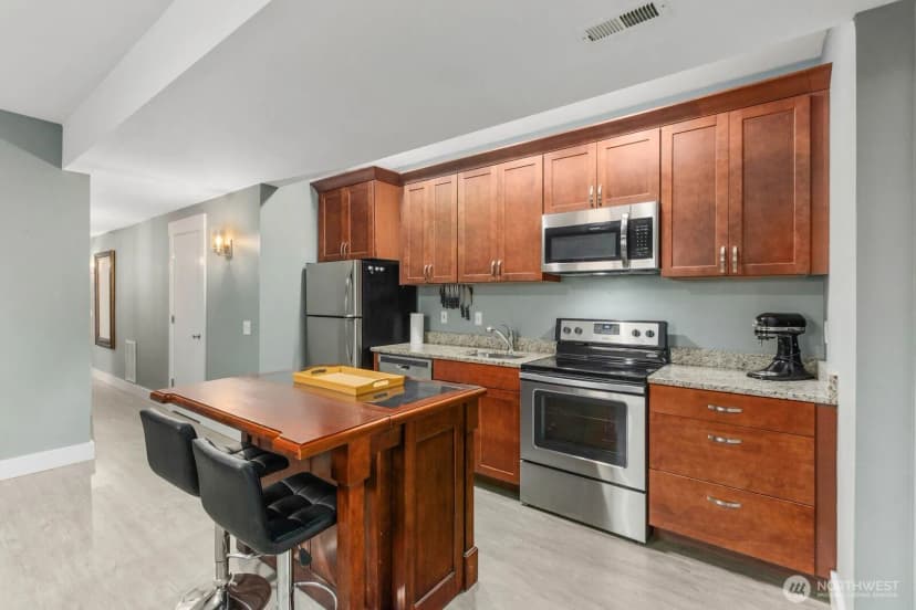 Property photo for 2858 Nw 90th Place, Seattle photo 31
