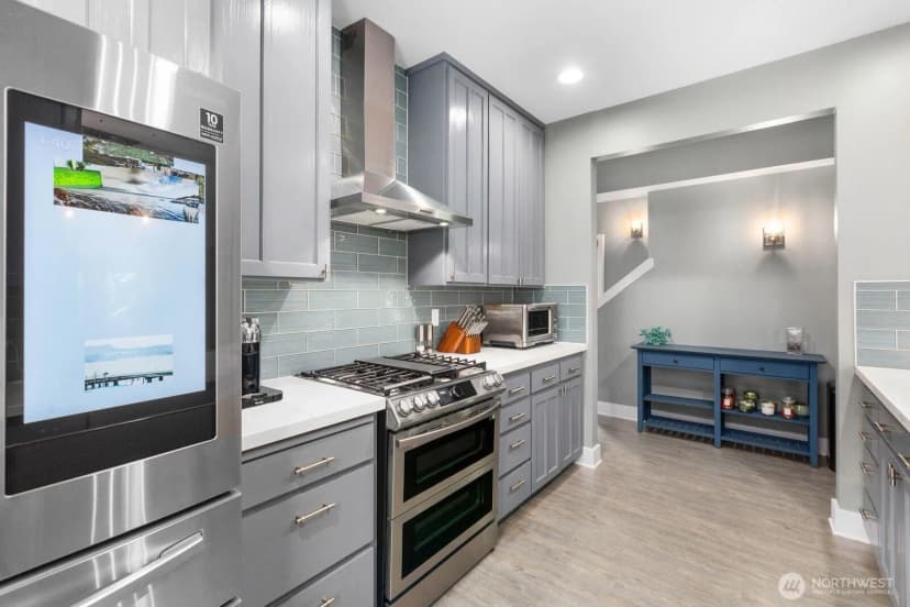 Property photo for 2858 Nw 90th Place, Seattle photo 13