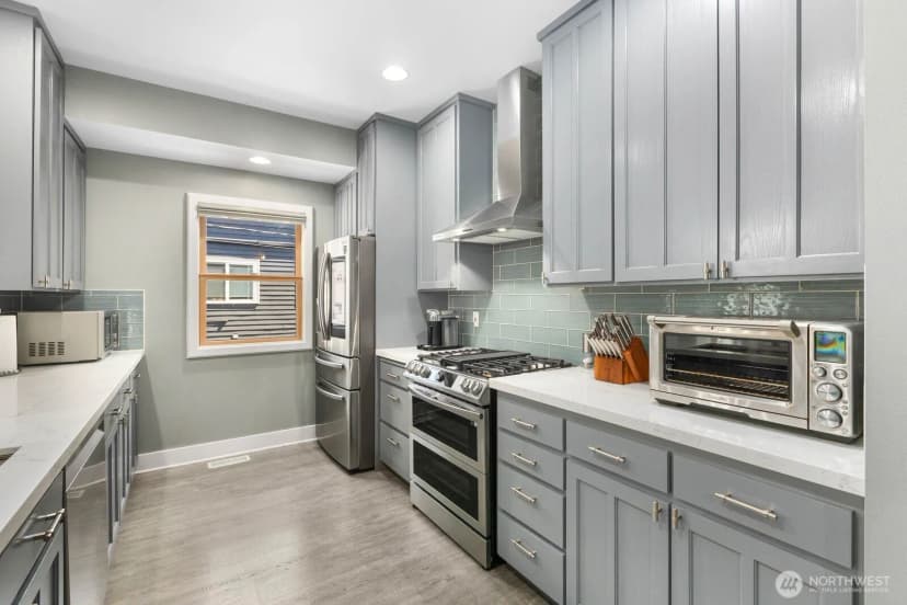 Property photo for 2858 Nw 90th Place, Seattle photo 12