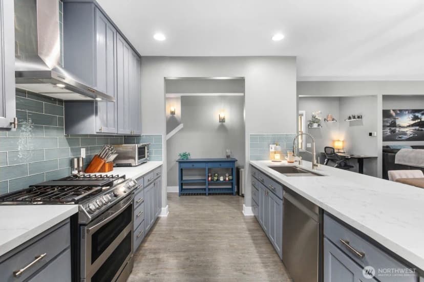 Property photo for 2858 Nw 90th Place, Seattle photo 14