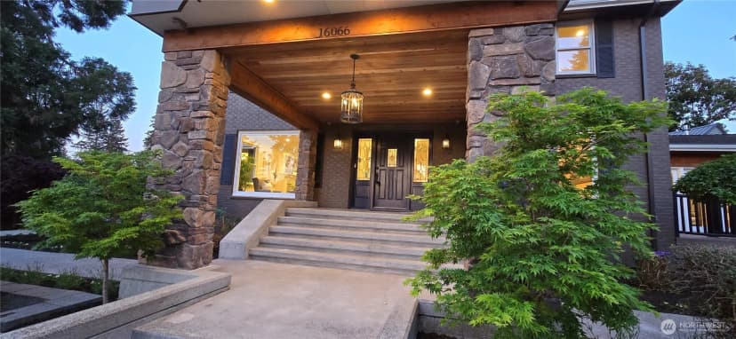 Property photo for 16066 Inglewood Road Ne, Kenmore photo 6