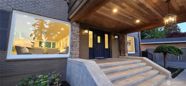 Property photo for 16066 Inglewood Road Ne, Kenmore photo 5