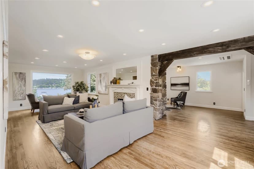 Property photo for 16066 Inglewood Road Ne, Kenmore photo 11