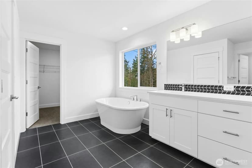 Property photo for 6110 229th Avenue E #304, Buckley photo 7
