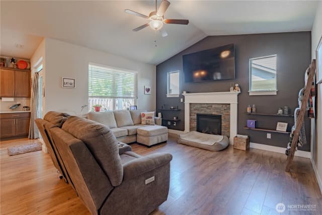 Property photo for 1707 Nw 27th Avenue, Battle Ground photo 4