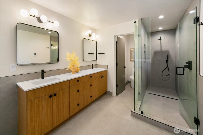 Property photo for 8022 Fauntleroy Way Sw, Seattle photo 23