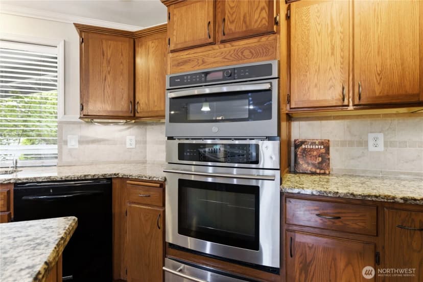 Property photo for 19210 106th Avenue Ct E, Graham photo 9