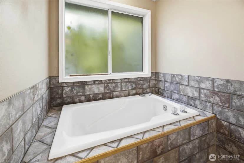 Property photo for 19210 106th Avenue Ct E, Graham photo 21