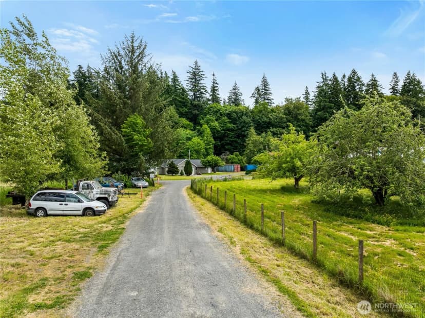 Property photo for 4250 Dewey Road, Bellingham photo 3