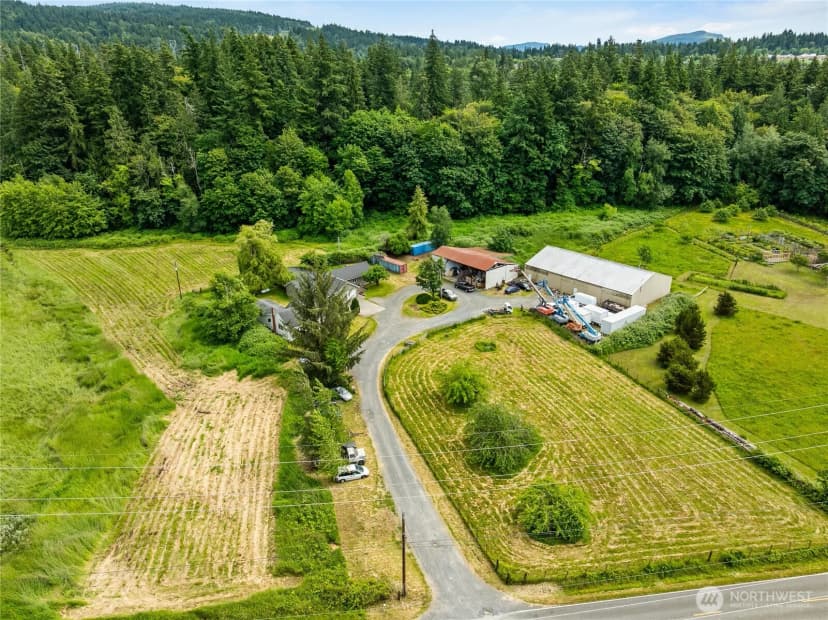 Property photo for 4250 Dewey Road, Bellingham photo 4