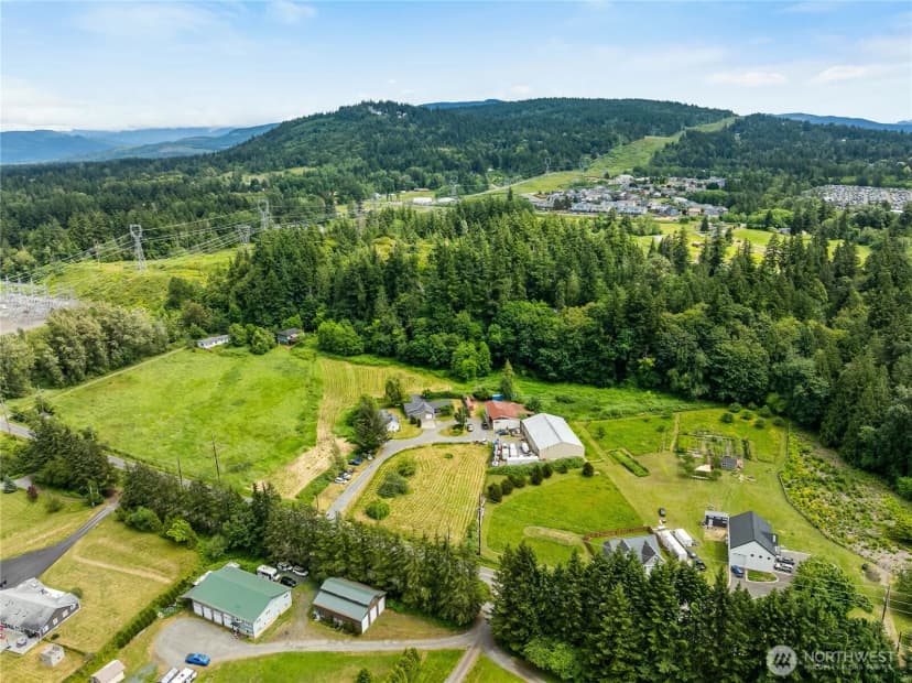 Property photo for 4250 Dewey Road, Bellingham photo 8