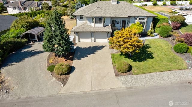 Property photo for 16511 45th Street Ct E, Lake Tapps photo 3