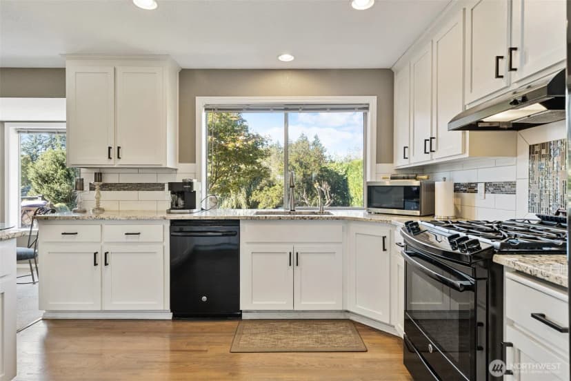 Property photo for 16511 45th Street Ct E, Lake Tapps photo 7