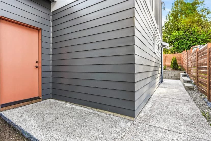 Property photo for 10702 Linden Avenue N, Seattle photo 33