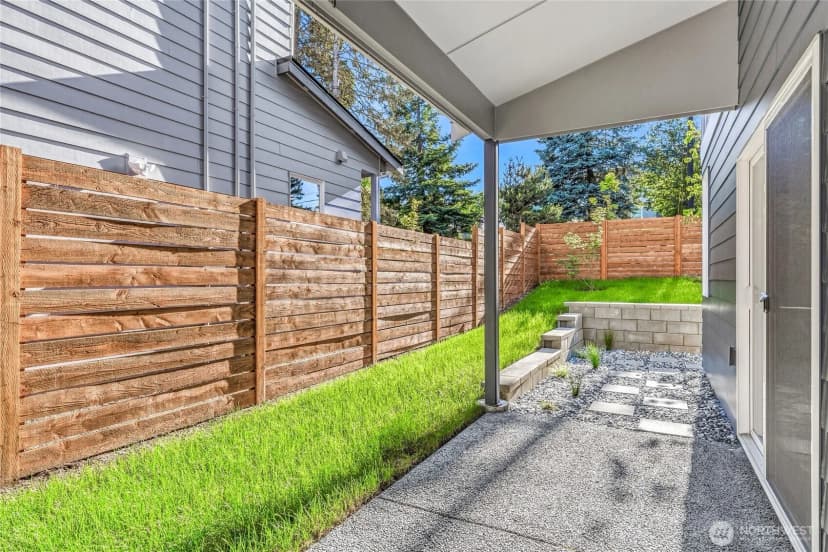 Property photo for 10702 Linden Avenue N, Seattle photo 29