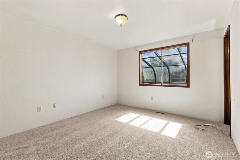 Property photo for 51 E Park Lane, Shelton photo 21