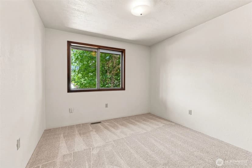 Property photo for 51 E Park Lane, Shelton photo 26
