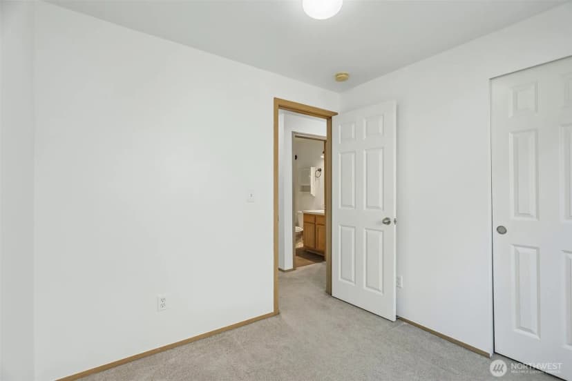 Property photo for 10506 63rd Drive Ne, Marysville photo 13