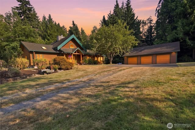 Property photo for 10828 115th Avenue Ne, Lake Stevens