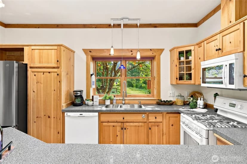 Property photo for 10828 115th Avenue Ne, Lake Stevens photo 15