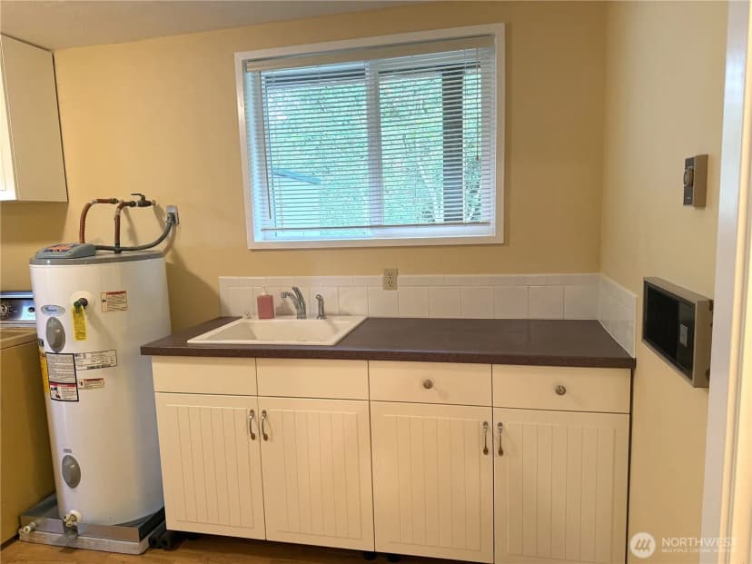 Property photo for 30110 J Place, Ocean Park photo 9