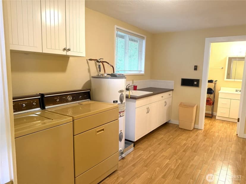Property photo for 30110 J Place, Ocean Park photo 8