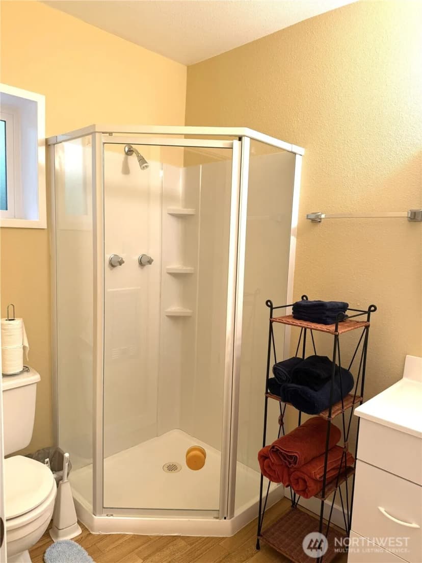 Property photo for 30110 J Place, Ocean Park photo 11