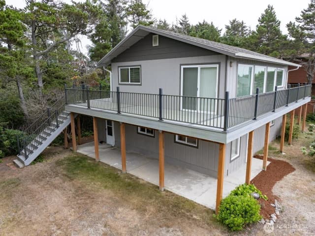 Property photo for 30110 J Place, Ocean Park photo 4