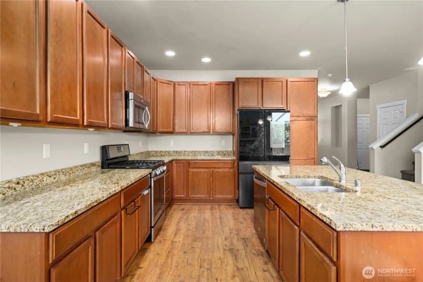 Property photo for 4280 Novak Drive Sw, Port Orchard photo 8
