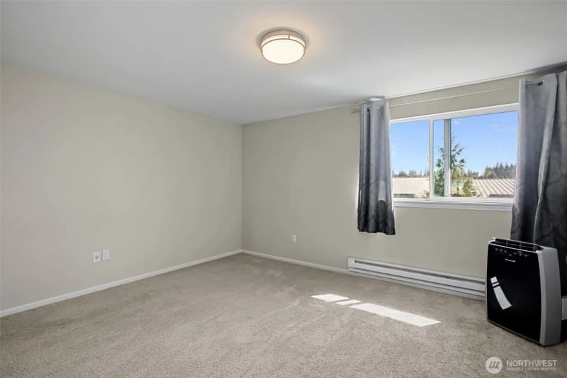 Property photo for 212 Sw 146th Street #105, Burien photo 17