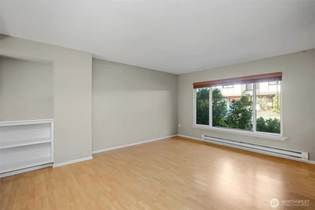 Property photo for 212 Sw 146th Street #105, Burien photo 5