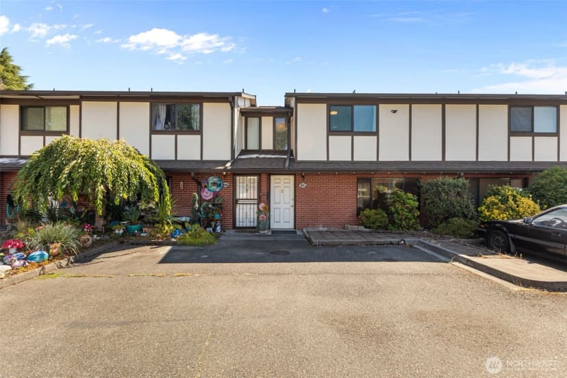 Property photo for 212 Sw 146th Street #105, Burien photo 35
