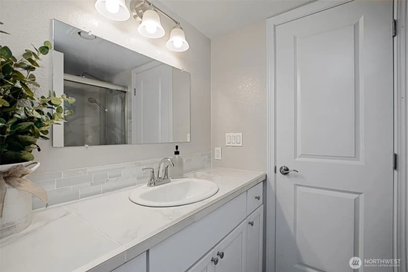 Property photo for 212 Sw 146th Street #105, Burien photo 29
