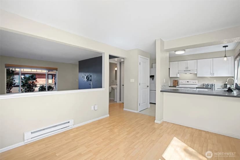 Property photo for 212 Sw 146th Street #105, Burien photo 8