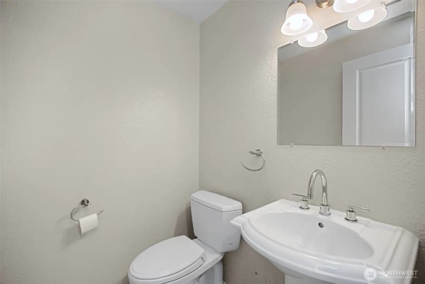 Property photo for 212 Sw 146th Street #105, Burien photo 14