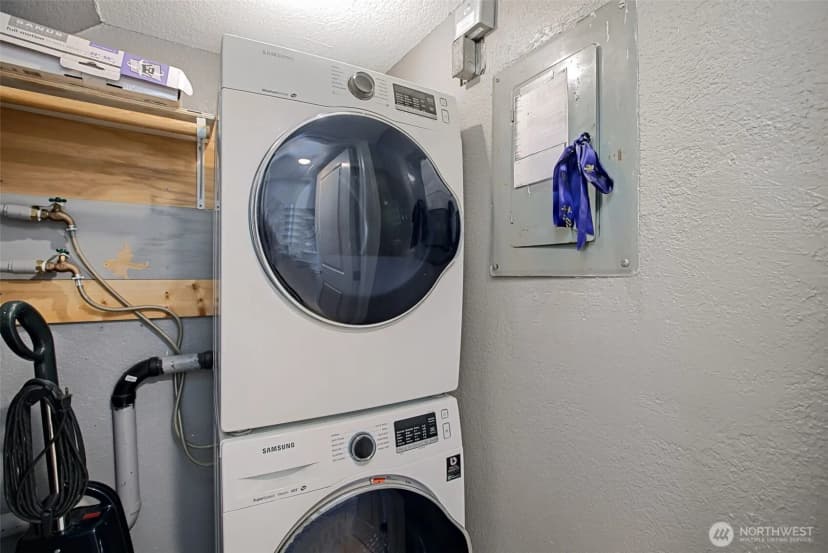 Property photo for 212 Sw 146th Street #105, Burien photo 15
