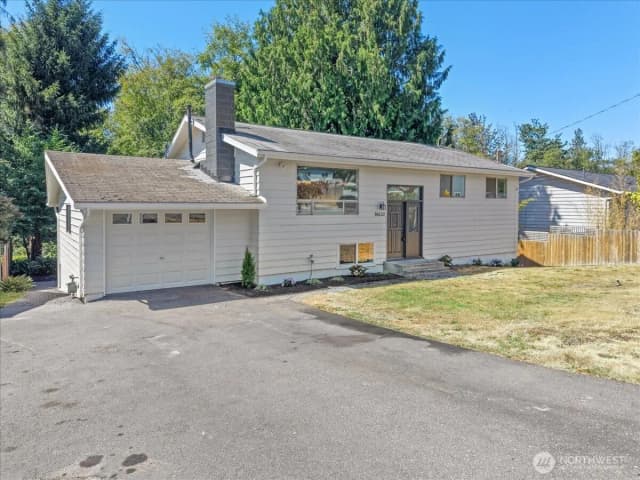 Property photo for 16032 22nd Avenue W, Lynnwood