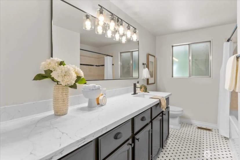 Property photo for 16032 22nd Avenue W, Lynnwood photo 14