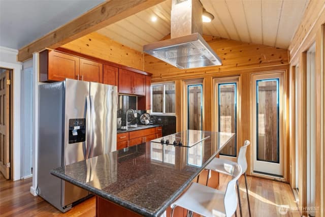 Property photo for 6618 43rd Avenue S, Seattle photo 3