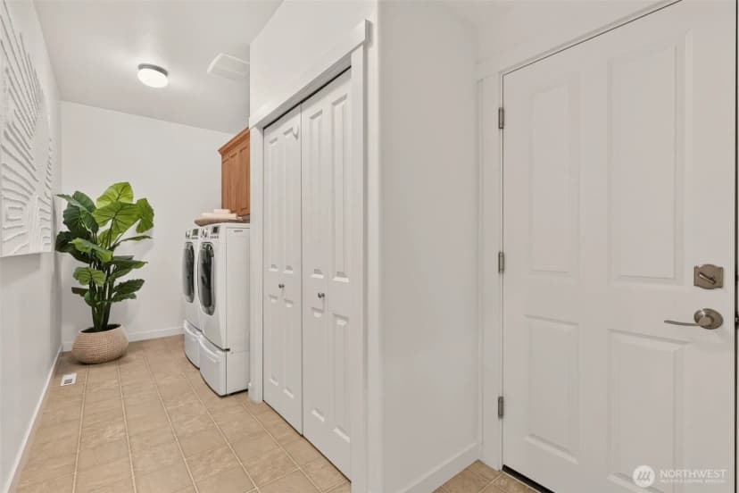 Property photo for 1760 30th Avenue Ne, Issaquah photo 19