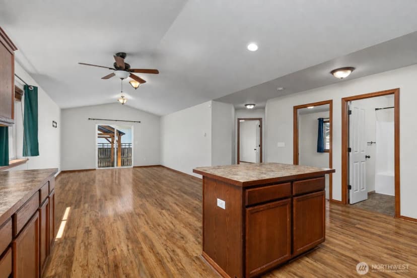 Property photo for 20406 7th Avenue Ct E, Spanaway photo 8