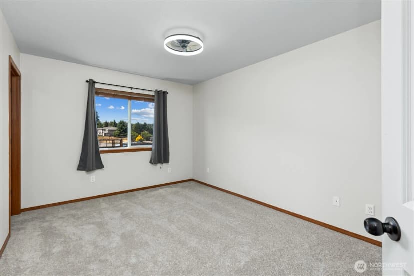 Property photo for 20406 7th Avenue Ct E, Spanaway photo 12