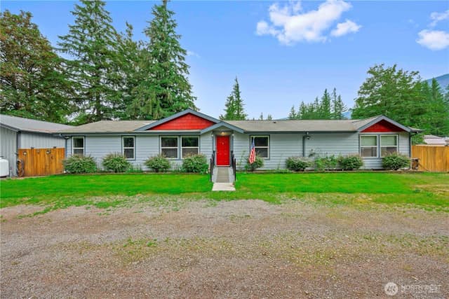 Property photo for 405 415th Avenue Se, Gold Bar