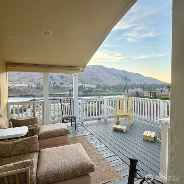 Property photo for 7 Quaking Aspen Drive, Winthrop photo 4