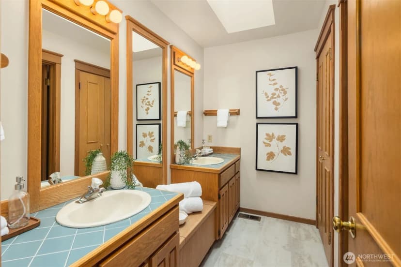 Property photo for 14246 157th Place Ne, Woodinville photo 33
